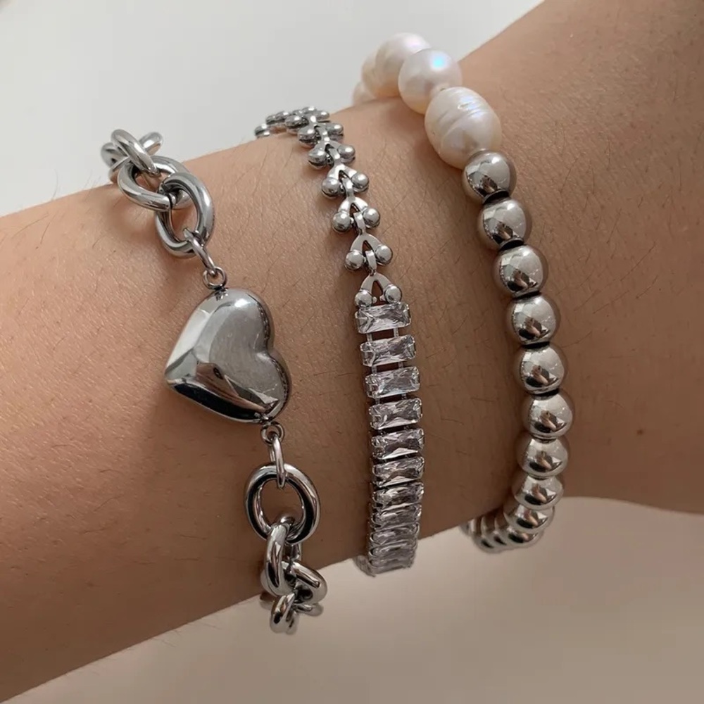 Heart Bracelet Stack Set! - Picture 3 of 3
